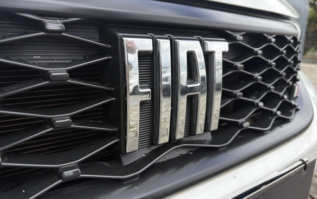 imagem-https://www.socarrao.com.br/sc-vehicle-images-prod/4298781/1791383255986-1_111753.jpg
