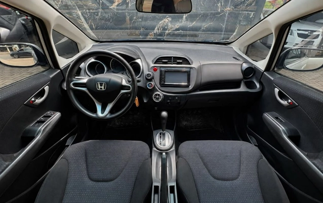 imagem-https://www.socarrao.com.br/sc-vehicle-images-prod/4298796/1791383348166-gb-e134375.jpg