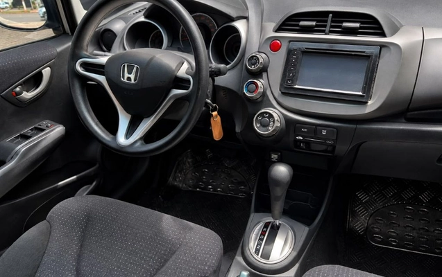 imagem-https://www.socarrao.com.br/sc-vehicle-images-prod/4298796/1791383348171-gb-e148cfc.jpg