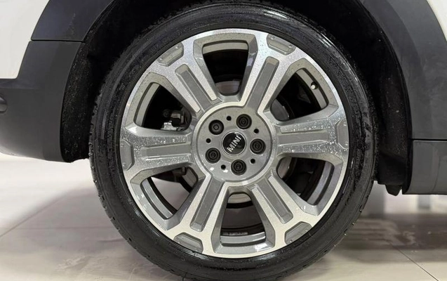 imagem-https://www.socarrao.com.br/sc-vehicle-images-prod/4299017/1791467252890-8501544_10_B_b5a00f52cd.jpeg
