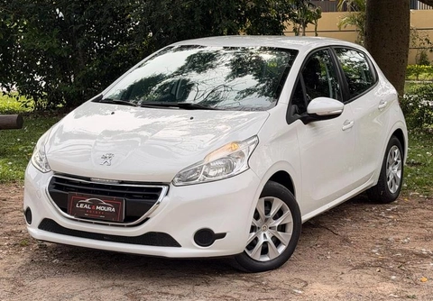 Peugeot 208 2014 Branco — foto 1 de 3