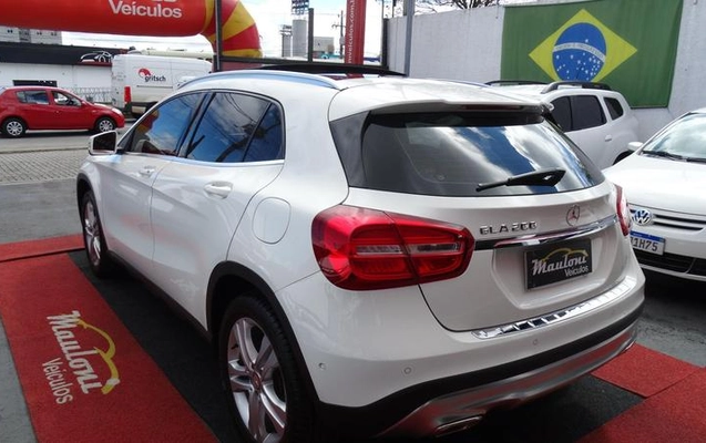 imagem-https://www.socarrao.com.br/sc-vehicle-images-prod/4299040/1791395787039-8551211_4_B_0a2dae0d95.jpeg