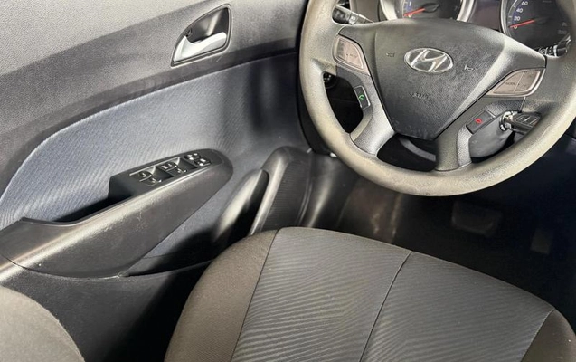 imagem-https://www.socarrao.com.br/sc-vehicle-images-prod/4299111/1791392054662-8551069_13_B_8ace53be0a.jpeg