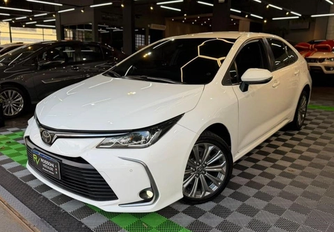 Toyota Corolla 2023 Branco — foto 1 de 3