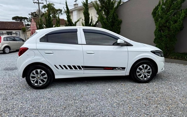 imagem-https://www.socarrao.com.br/sc-vehicle-images-prod/4299125/1791385761871-8551273_3_B_c99bd9cdcb.jpeg