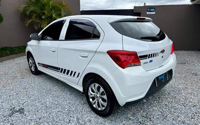 imagem-https://www.socarrao.com.br/sc-vehicle-images-prod/4299125/1791385761877-8551273_6_B_9e4af89e2c.jpeg