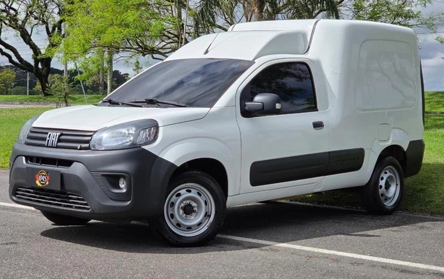 imagem-https://www.socarrao.com.br/sc-vehicle-images-prod/4299135/1791473924279-8521792_15_B_eed2777575.jpeg