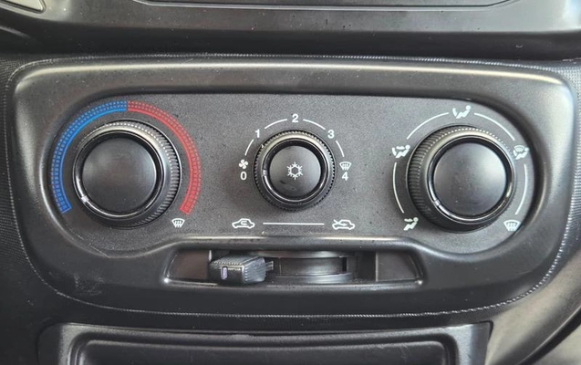 imagem-https://www.socarrao.com.br/sc-vehicle-images-prod/4299135/1791473924285-8521792_5_B_99c49633db.jpeg