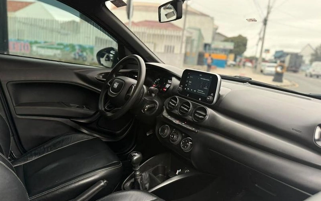 imagem-https://www.socarrao.com.br/sc-vehicle-images-prod/4299313/1791387024704-8520903_3_B_b4b4c4d808.jpeg