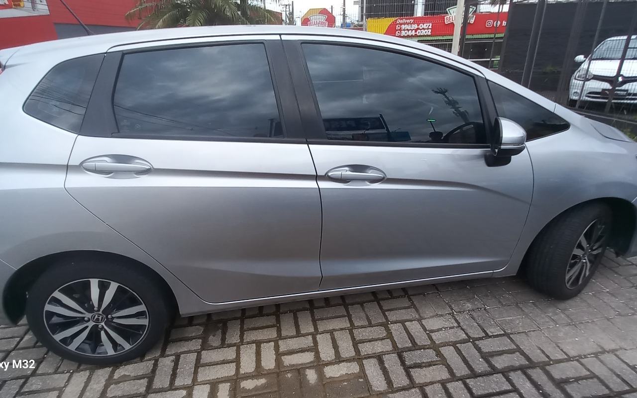 imagem-https://www.socarrao.com.br/sc-vehicle-images-prod/4299336/1791907218759-MTc5MTkwNzAxNDY3NjEyNDcwNDczMDY3NDQ1Mjk4OTYuanBn.jpg