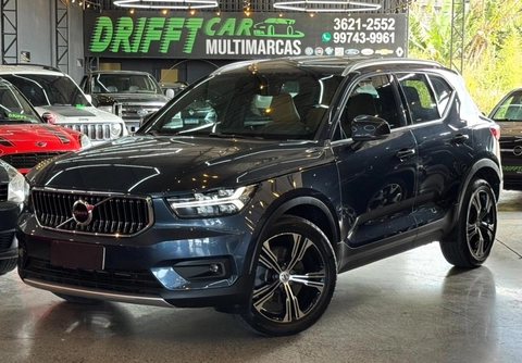 Volvo XC40 2020 Azul — foto 1 de 3