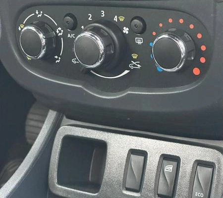 imagem-https://www.socarrao.com.br/sc-vehicle-images-prod/4299397/1791571691662-8551492_12_B_d9a2374cd4.jpeg