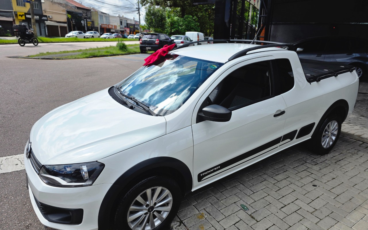 Volkswagen Saveiro 2014 Branco — foto 1 de 3