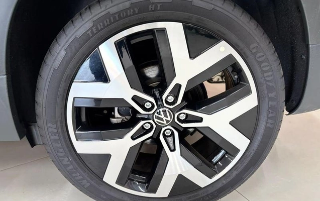 imagem-https://www.socarrao.com.br/sc-vehicle-images-prod/4299512/1791394086822-8551564_3_B_3d01896c7c.jpeg