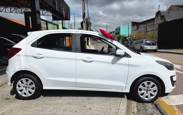 imagem-https://www.socarrao.com.br/sc-vehicle-images-prod/4299522/1791388711913-MjAyNjEwMDdfMTAwODQ1LmpwZw.jpg