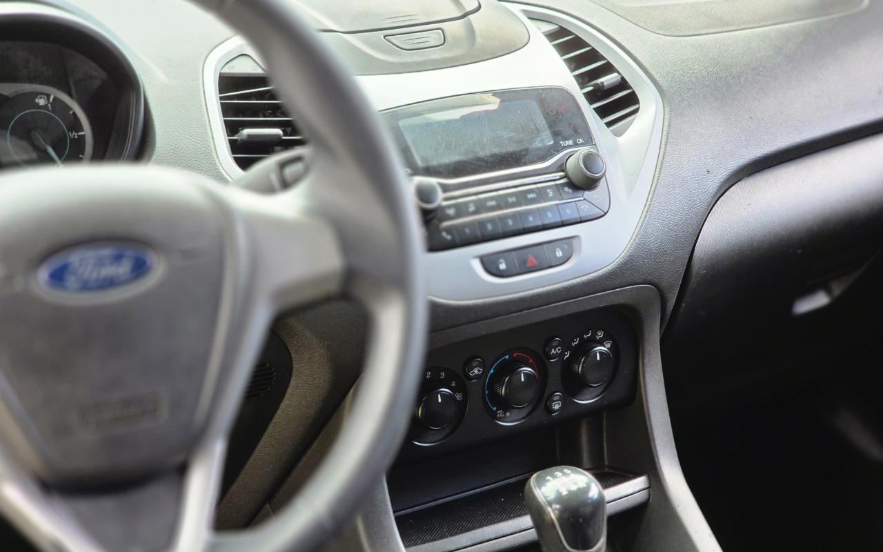 imagem-https://www.socarrao.com.br/sc-vehicle-images-prod/4299522/1791388712542-MjAyNjEwMDdfMTAxMTMwLmpwZw.jpg