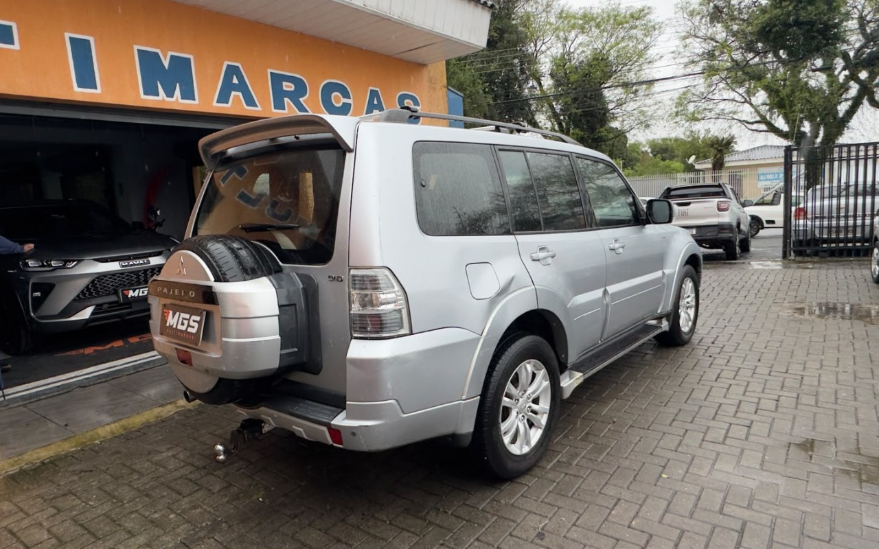 imagem-https://www.socarrao.com.br/sc-vehicle-images-prod/4299529/1791388877822-V2hhdHNBcHAgSW1hZ2UgMjAyNi0xMC0wNiBhdCAxNS4yMS4xOCAoMykuanBlZw.jpeg