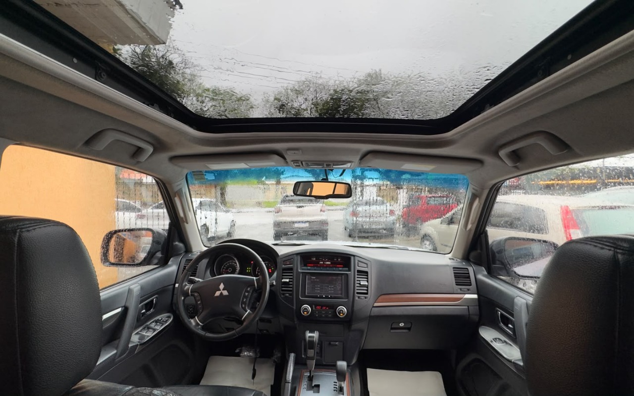 imagem-https://www.socarrao.com.br/sc-vehicle-images-prod/4299529/1791388878528-V2hhdHNBcHAgSW1hZ2UgMjAyNi0xMC0wNiBhdCAxNS4yMS4xOS5qcGVn.jpeg