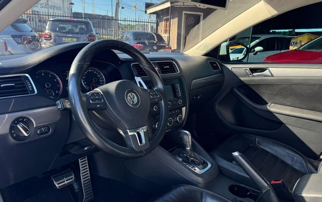 imagem-https://www.socarrao.com.br/sc-vehicle-images-prod/4299786/1792163183398-8499940_0_B_fb12dac1eb.jpeg