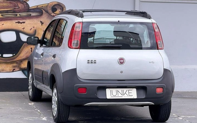 imagem-https://www.socarrao.com.br/sc-vehicle-images-prod/4299799/1791390827128-8517373_13_B_73229927f3.jpeg