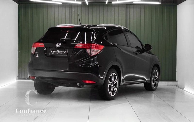 imagem-https://www.socarrao.com.br/sc-vehicle-images-prod/4299923/1791391899114-8538381_5_B_7e42de6246.jpeg