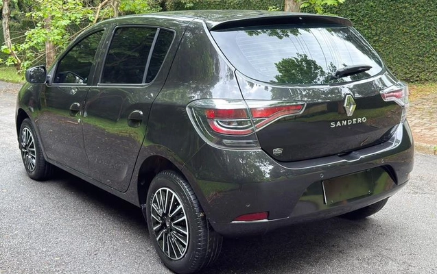 imagem-https://www.socarrao.com.br/sc-vehicle-images-prod/4299935/1791392052966-8443401_3_B_2732cfbff1.jpeg