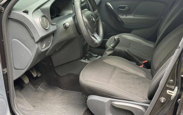 imagem-https://www.socarrao.com.br/sc-vehicle-images-prod/4299935/1791392052969-8443401_13_B_2b5f789804.jpeg