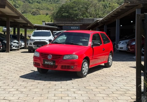 Volkswagen Gol City 1.0 Mi 8V 2p 2011 Vermelho — foto 1 de 3