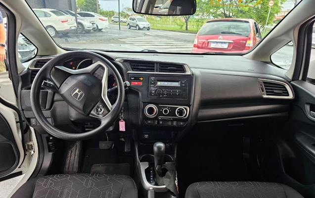 imagem-https://www.socarrao.com.br/sc-vehicle-images-prod/4300102/1791393155891-gb-e86aba1.jpeg