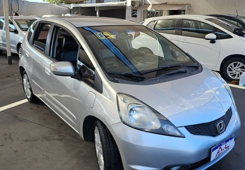 Honda Fit 2009 Prata — foto 1 de 3