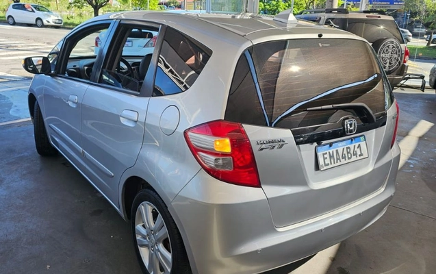 imagem-https://www.socarrao.com.br/sc-vehicle-images-prod/4300135/1791393406365-gb-715e6f9.jpeg