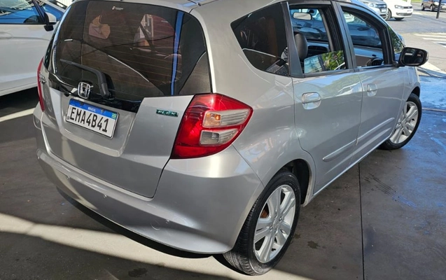 imagem-https://www.socarrao.com.br/sc-vehicle-images-prod/4300135/1791393406371-gb-0c905e8.jpeg