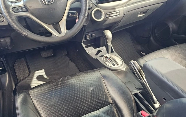 imagem-https://www.socarrao.com.br/sc-vehicle-images-prod/4300135/1791393406372-gb-bff3c61.jpeg