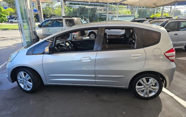 imagem-https://www.socarrao.com.br/sc-vehicle-images-prod/4300135/1791393406376-gb-dd24009.jpeg
