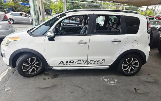 imagem-https://www.socarrao.com.br/sc-vehicle-images-prod/4300208/1791393706997-gb-dee0734.jpeg