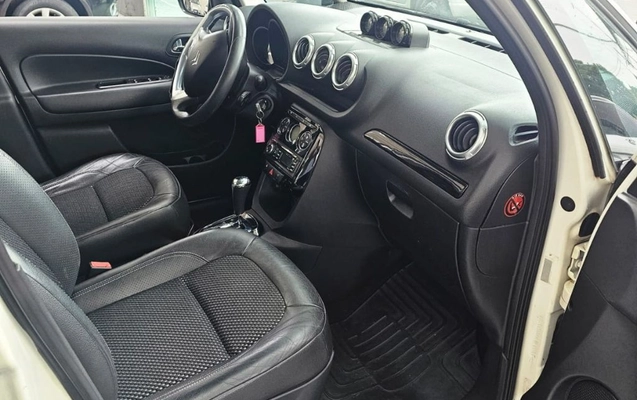 imagem-https://www.socarrao.com.br/sc-vehicle-images-prod/4300208/1791393706998-gb-9d8106b.jpeg