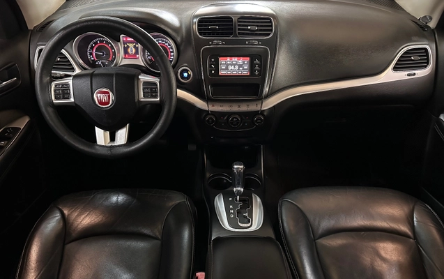 imagem-https://www.socarrao.com.br/sc-vehicle-images-prod/4300209/1791393710145-38e4187f21cd4d18a5fc014eb7c93d9b_1791319332439.jpg
