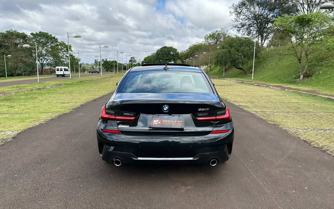 imagem-https://www.socarrao.com.br/sc-vehicle-images-prod/4300212/1791393719643-V2hhdHNBcHAgSW1hZ2UgMjAyNi0xMC0wNyBhdCAxMy41NS4wMiAoMykuanBlZw.jpeg