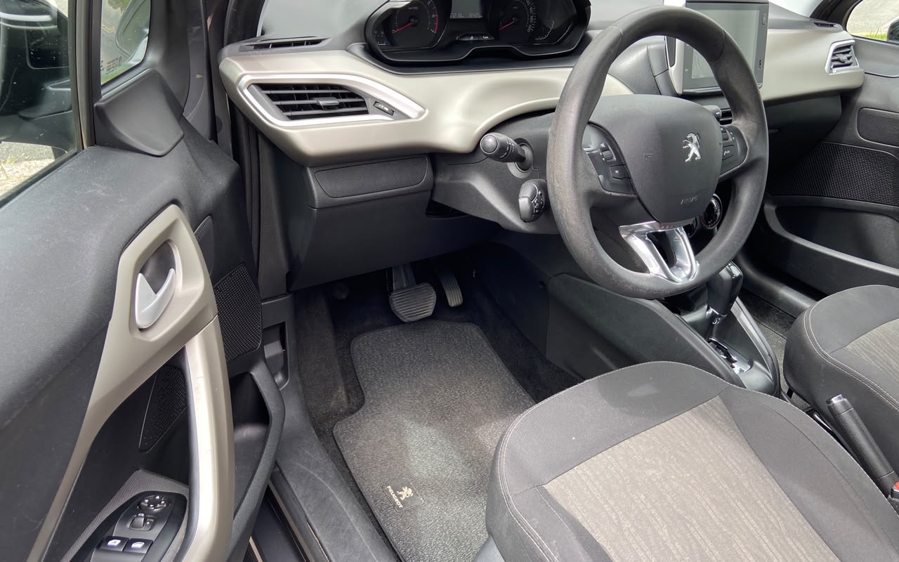imagem-https://www.socarrao.com.br/sc-vehicle-images-prod/4300227/1791393970490-V2hhdHNBcHAgSW1hZ2UgMjAyNi0xMC0wNyBhdCAxMy41OC4zMSAoMSkuanBlZw.jpeg