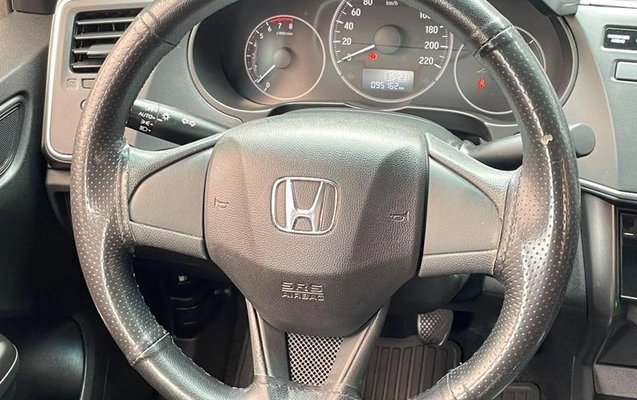 imagem-https://www.socarrao.com.br/sc-vehicle-images-prod/4300266/1791821802627-8551983_17_B_47a9ffaf89.jpeg