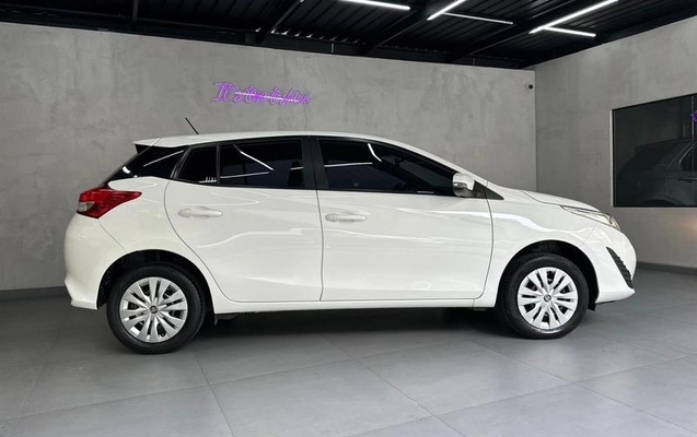 imagem-https://www.socarrao.com.br/sc-vehicle-images-prod/4300267/1791394217365-8509138_3_B_27e9b42576.jpeg