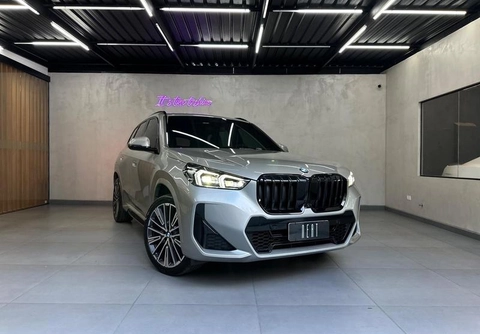 Bmw X1 2025 Prata — foto 1 de 3