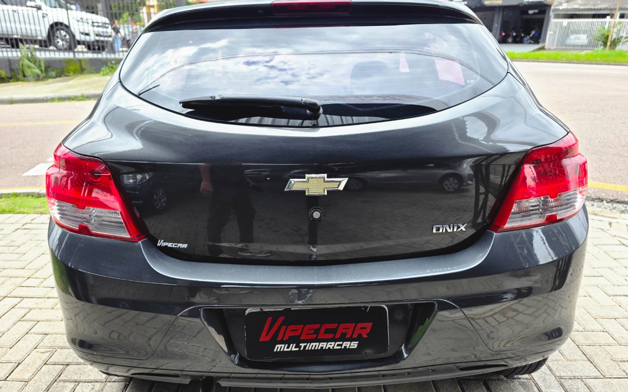 imagem-https://www.socarrao.com.br/sc-vehicle-images-prod/4300359/1791396886793-MjAyNjEwMDdfMTM0MTEwLmpwZw.jpg