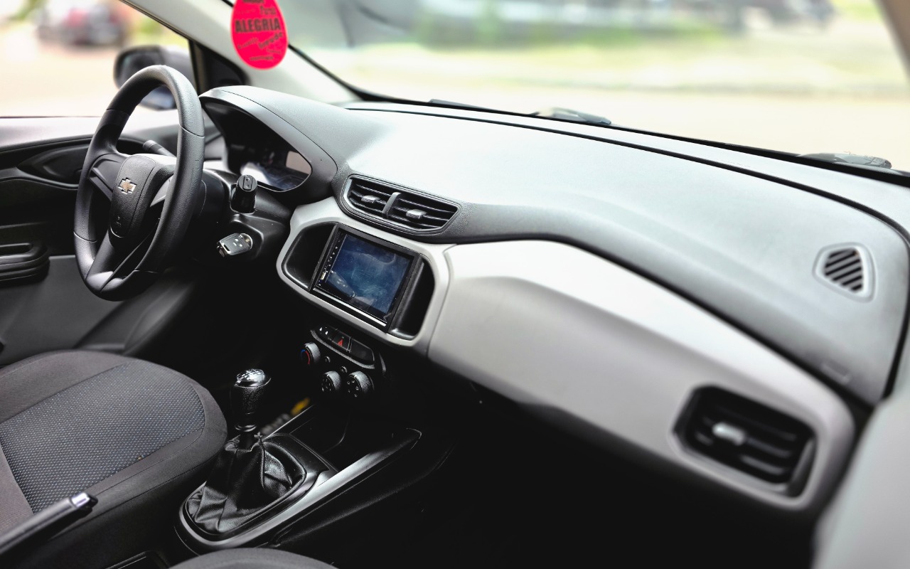 imagem-https://www.socarrao.com.br/sc-vehicle-images-prod/4300359/1791396887535-MjAyNjEwMDdfMTM0NTA5LmpwZw.jpg