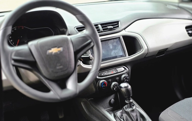 imagem-https://www.socarrao.com.br/sc-vehicle-images-prod/4300359/1791396888210-MjAyNjEwMDdfMTM0NTQ1LmpwZw.jpg