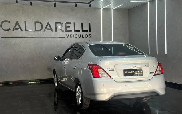 imagem-https://www.socarrao.com.br/sc-vehicle-images-prod/4300364/1791463114969-8552008_5_B_46c997c8d9.jpeg