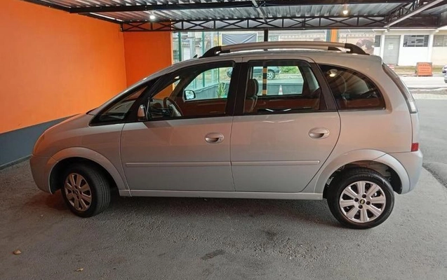 imagem-https://www.socarrao.com.br/sc-vehicle-images-prod/4300365/1791924303456-8552075_1_B_0418a4cd26.jpeg