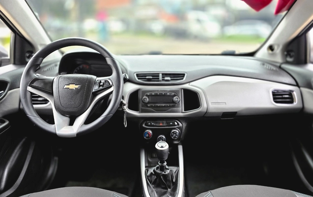imagem-https://www.socarrao.com.br/sc-vehicle-images-prod/4300366/1791396717579-MjAyNjEwMDdfMTQwMTU4LmpwZw.jpg