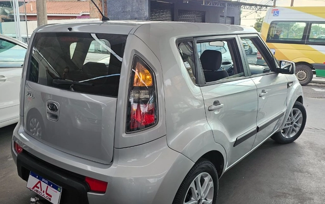 imagem-https://www.socarrao.com.br/sc-vehicle-images-prod/4300489/1791395580067-gb-f2e067f.jpg