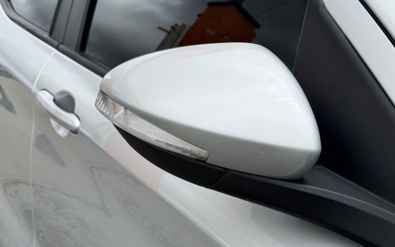 imagem-https://www.socarrao.com.br/sc-vehicle-images-prod/4300579/1791395826046-V2hhdHNBcHAgSW1hZ2UgMjAyNi0xMC0wNyBhdCAxNC4zMi4wNSAoMSkuanBlZw.jpeg
